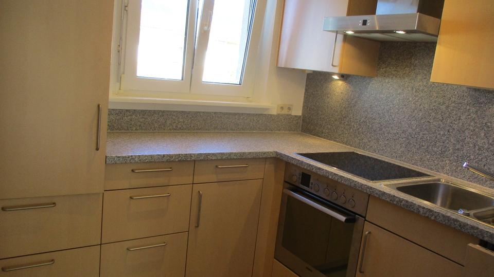 Degerloch 2,5 Zi. mit Küche, Balkon, Gäste-WC usw. provisionsfrei 2.5 zimmer