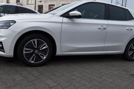 Skoda Fabia 49.900 km 15.450 &euro; Salzgitter 38229