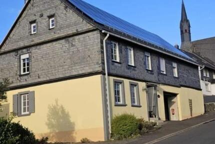 Einfamilienhaus mit Photovoltaik zu Verkaufen 7 zimmer