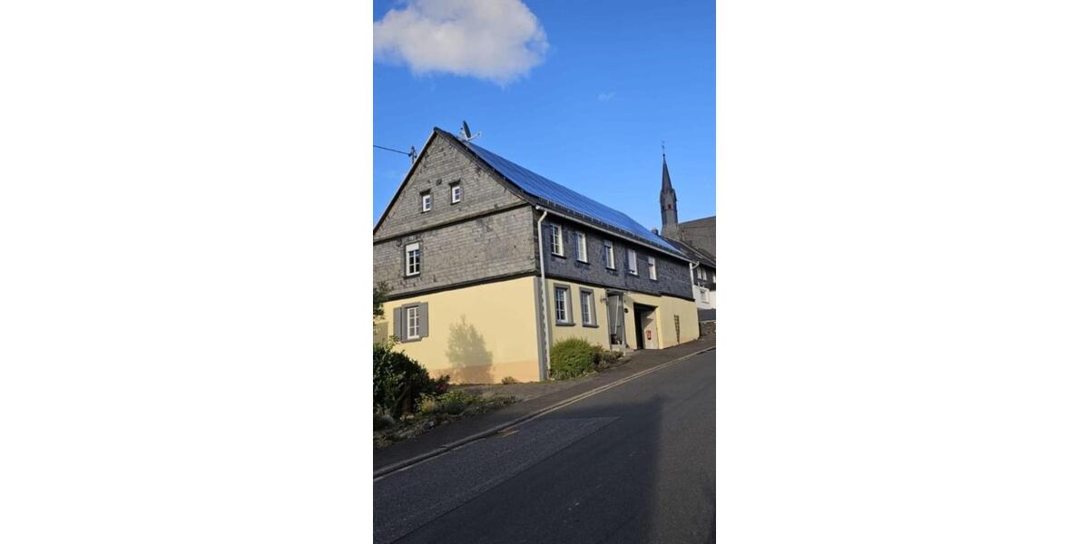 Einfamilienhaus mit Photovoltaik zu Verkaufen 7 zimmer