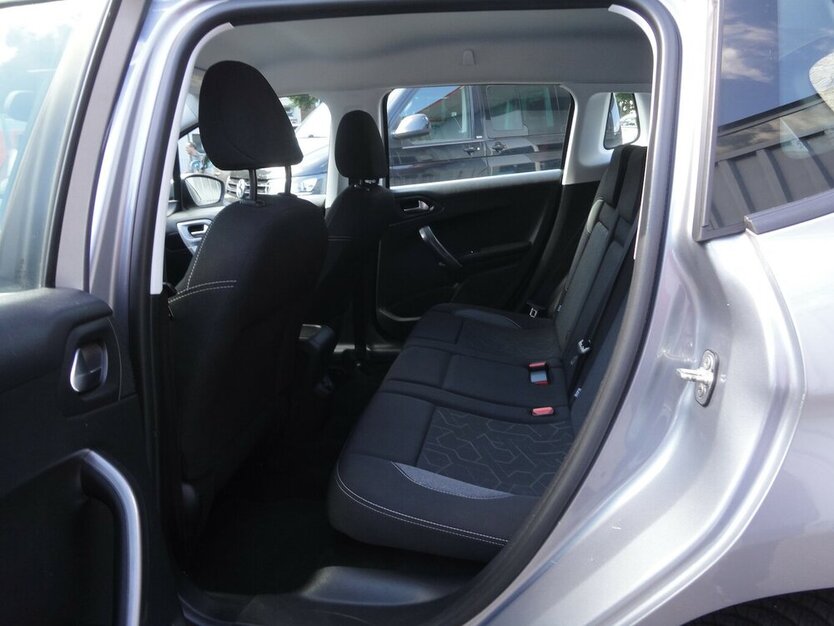 2008 Active 1,2 Klima SHZ PDC Allwetter