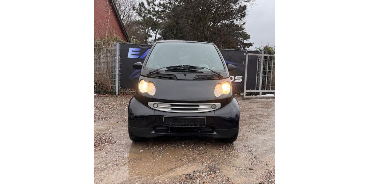 Smart ForTwo 136.014 km 2.999 &euro; Hamburg 22045