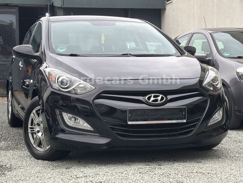 i30