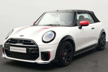 Mini John Cooper Works Cabrio 8.129 km 43.272 € München 80788