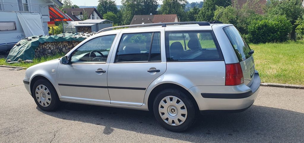 VW Golf 186.000 km 2.300 &euro; Ebersbach 73061