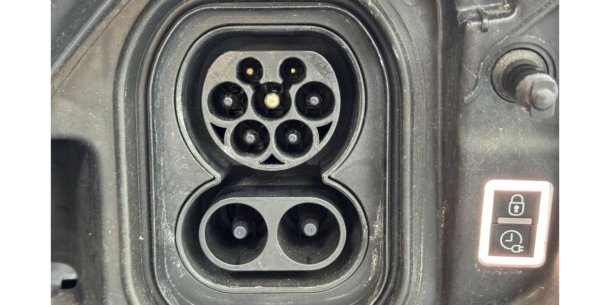 Opel Vivaro Cargo-e Elegance M 50kWh 1.Hand PDC 32.600 km 18.990 &euro; Lich 35423