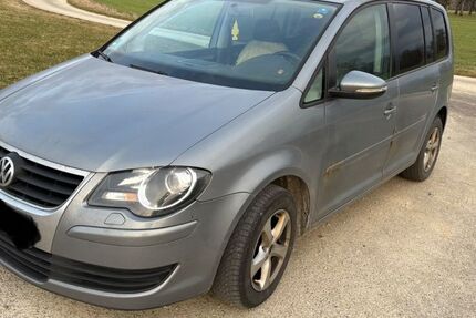 VW Touran 435.000 km 1.179 &euro; Sauldorf 88605