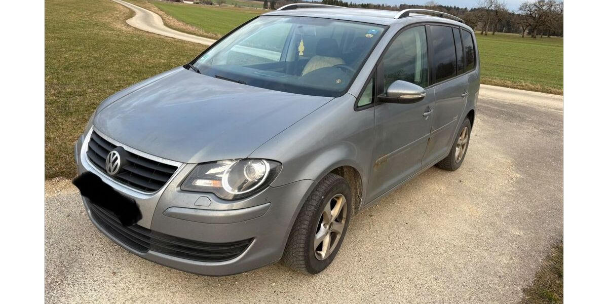 VW Touran 435.000 km 1.179 &euro; Sauldorf 88605