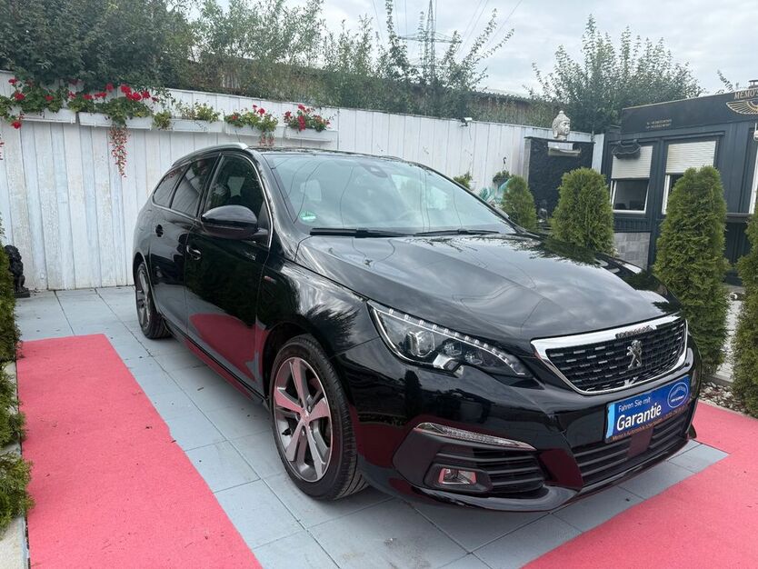 Peugeot 308 98.000 km 12.999 € Ichenhausen 89335