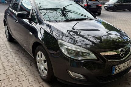 Opel Astra 245.000 km 2.650 &euro; München 80689