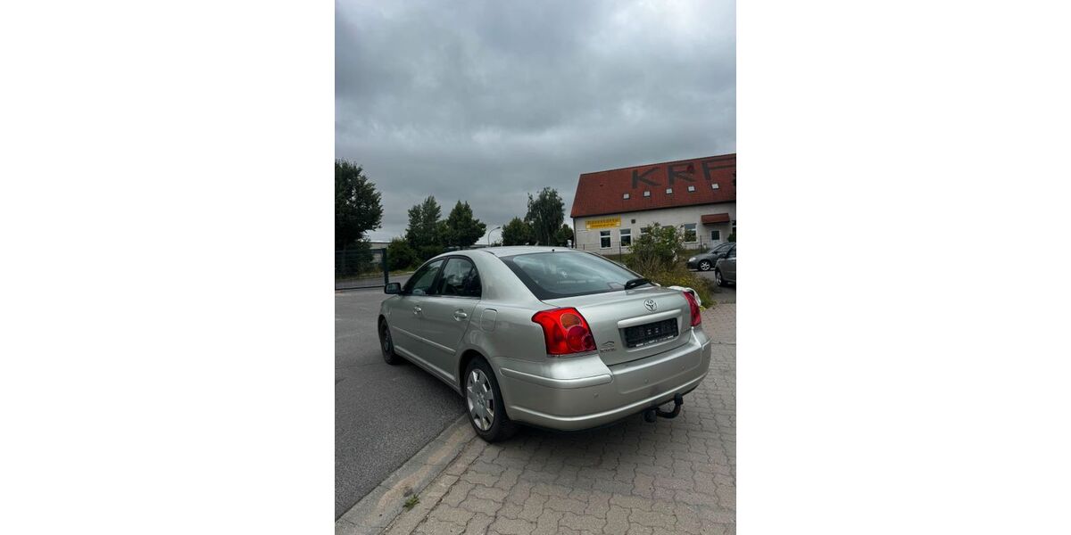 Toyota Avensis 118.535 km 2.290 &euro; Velten 16727