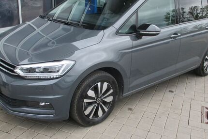 VW Touran 23.000 km 30.990 &euro; Dombühl 91601
