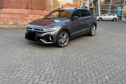 VW T-Roc 15.200 km 42.800 &euro; Halle (Saale) 06110