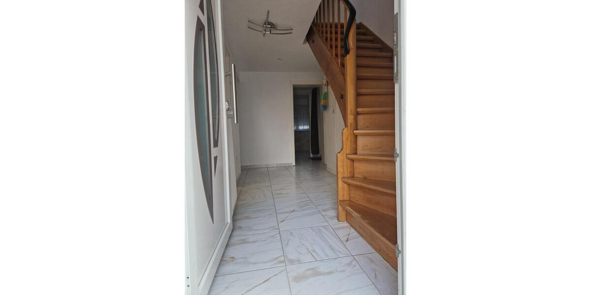 Doppelhaushälfte Brackenheim - 4 Zimmer, 148 m&sup2;, 330.000&euro; | Angebot:27110629