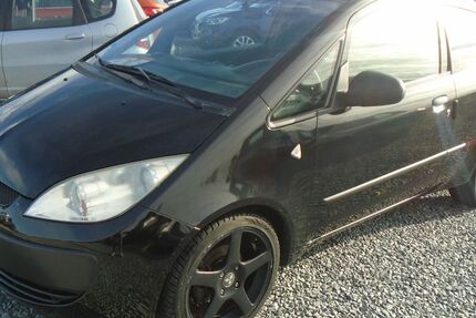 Mitsubishi Colt 84.000 km 1.950 &euro; Wildau 15745