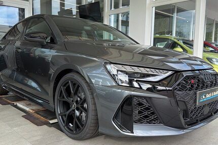 Audi RS3 6.293 km 77.950 &euro; Hamburg 22761