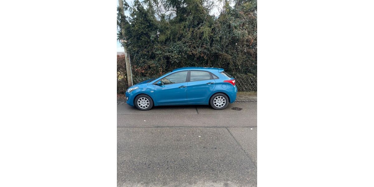 Hyundai i30 112.000 km 7.500 &euro; Günzburg 89312