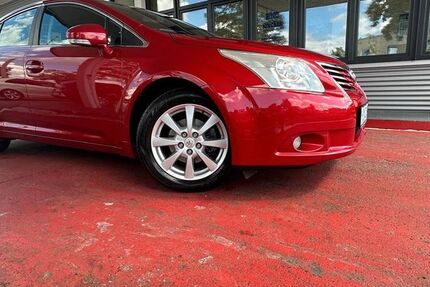 Toyota Avensis 106.142 km 9.470 € Fürth 90763