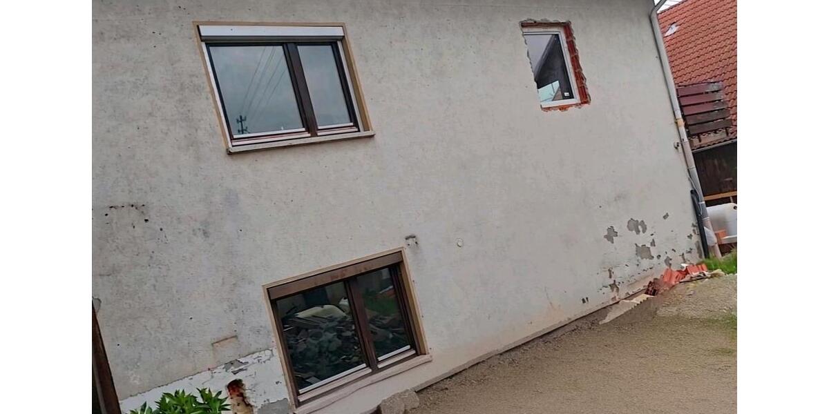 Einfamilienhaus Bad Königshofen im Grabfeld - 5 Zimmer, 176 m&sup2;, 99.000&euro; | Angebot:24655328