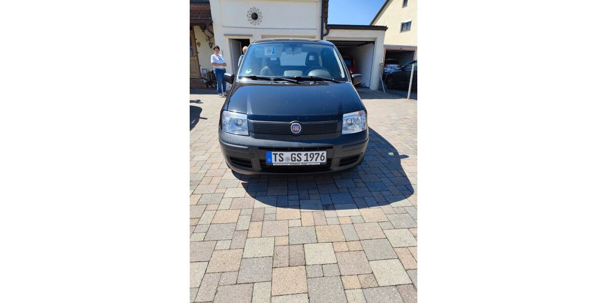 Fiat Panda 86.608 km 2.390 &euro; Fridolfing 83413