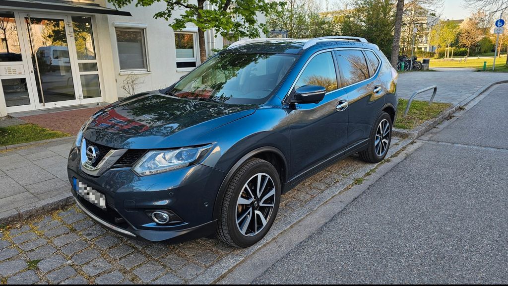 Nissan X-Trail 153.000 km 14.300 &euro; München 81671