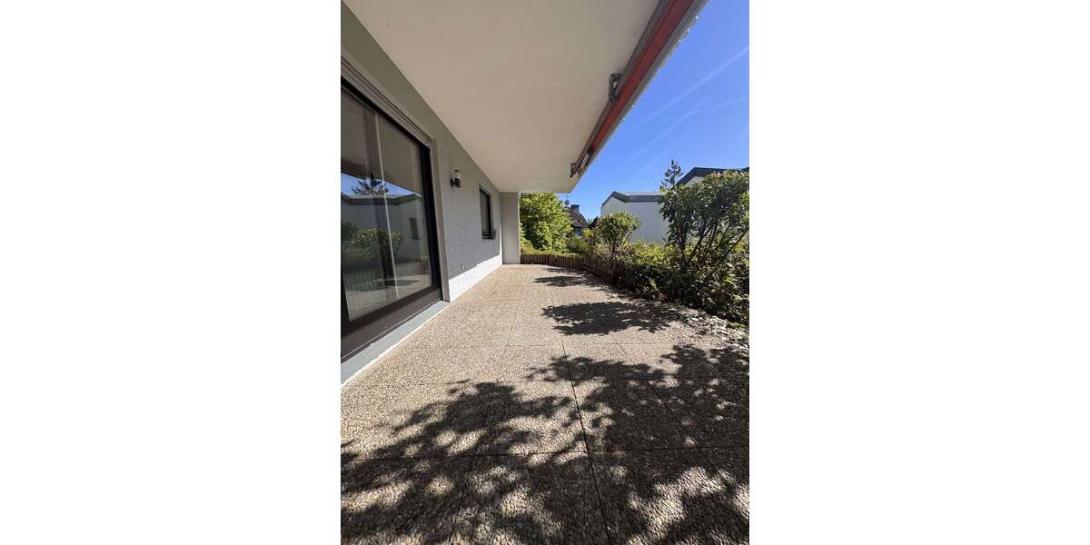 Etagenwohnung Bad Homburg Gonzenheim - 3.5 Zimmer, 115 m&sup2;, 1.600&euro; | Angebot:26400547