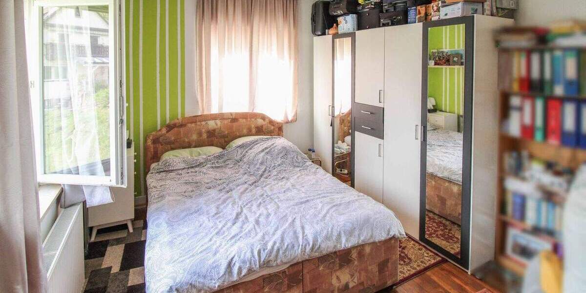 Einfamilienhaus Calw - 7 Zimmer, 329.000&euro; | Angebot:25475974