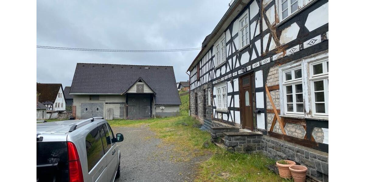 Bauernhaus, Landhaus Bad Berleburg - 5 Zimmer, 160 m&sup2;, 250.000&euro; | Angebot:26612835