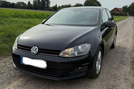 VW Golf 136.000 km 10.300 &euro; Porta Westfalica 32457