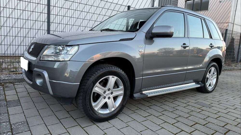 Suzuki Grand Vitara 100.000 km 7.990 &euro; Grafenau 71120