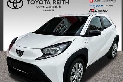 Toyota Aygo (X) 3.860 km 14.830 &euro; Pfaffenhofen 85276