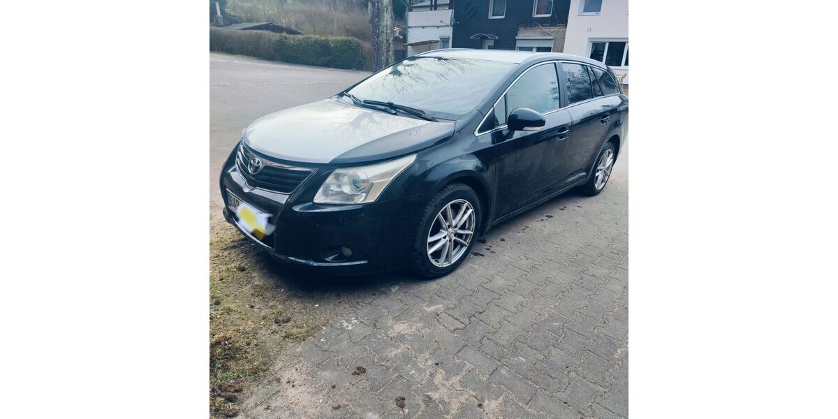 Toyota Avensis 217.350 km 6.700 &euro; Eberswalde 16227