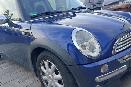 Mini ONE 155.950 km 2.600 &euro; Kist 97270