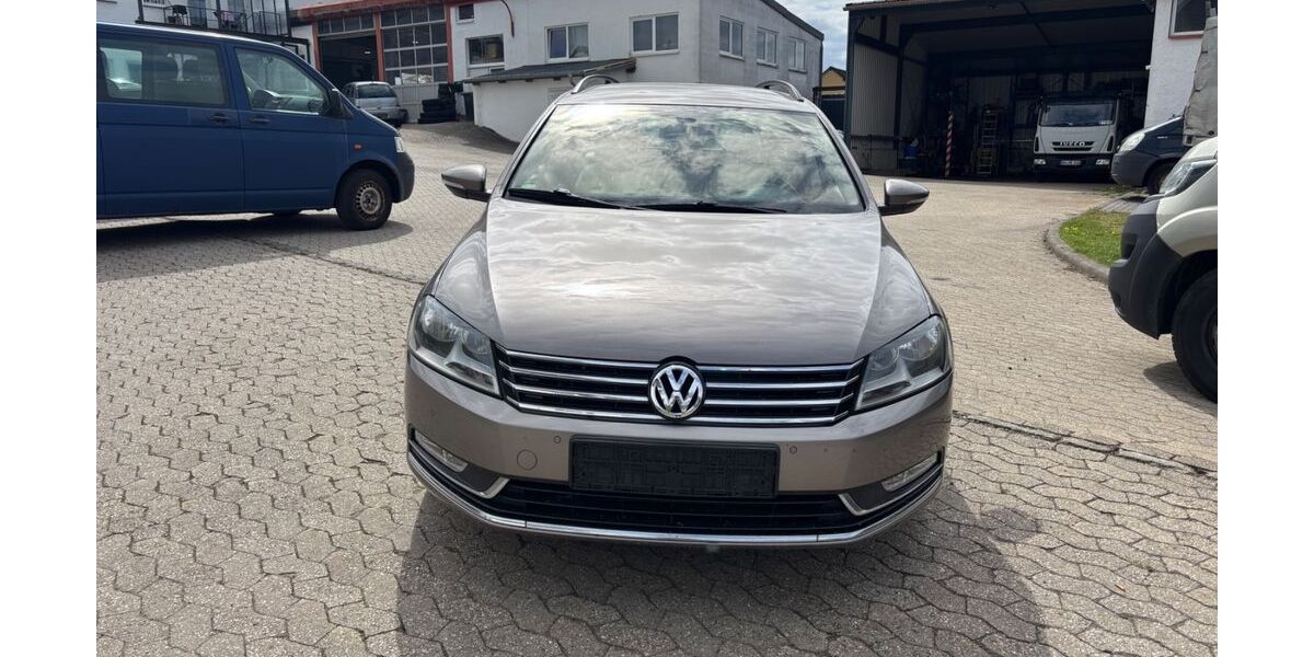 VW Passat Variant 254.535 km 4.300 &euro; Müllenbach 53520