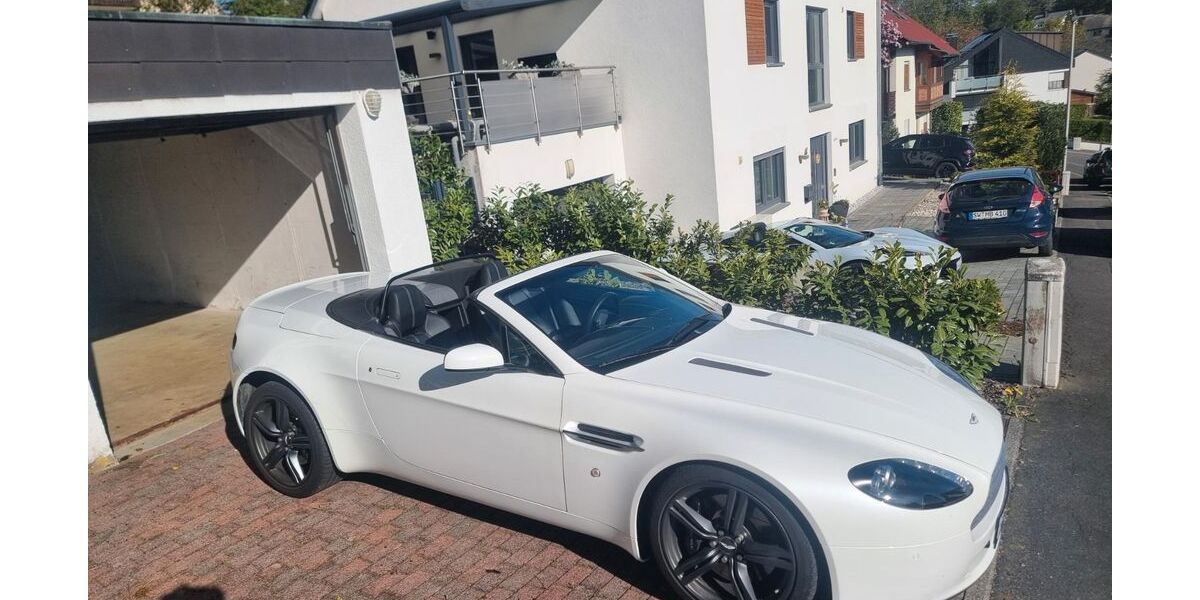 Aston Martin V8 Vantage 37.764 km 64.900 &euro; Üchtelhausen 97532