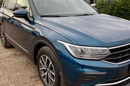 VW Tiguan 60.000 km 24.800 &euro; Weißenfels 06667