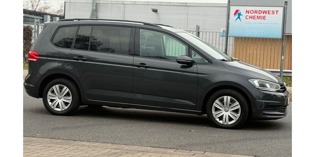 VW Touran 140.000 km 14.200 &euro; Hannover 30179