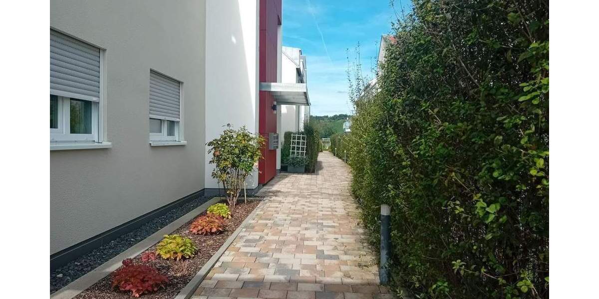Etagenwohnung Schorndorf - 3 Zimmer, 81 m&sup2;, 380.000&euro; | Angebot:25938599