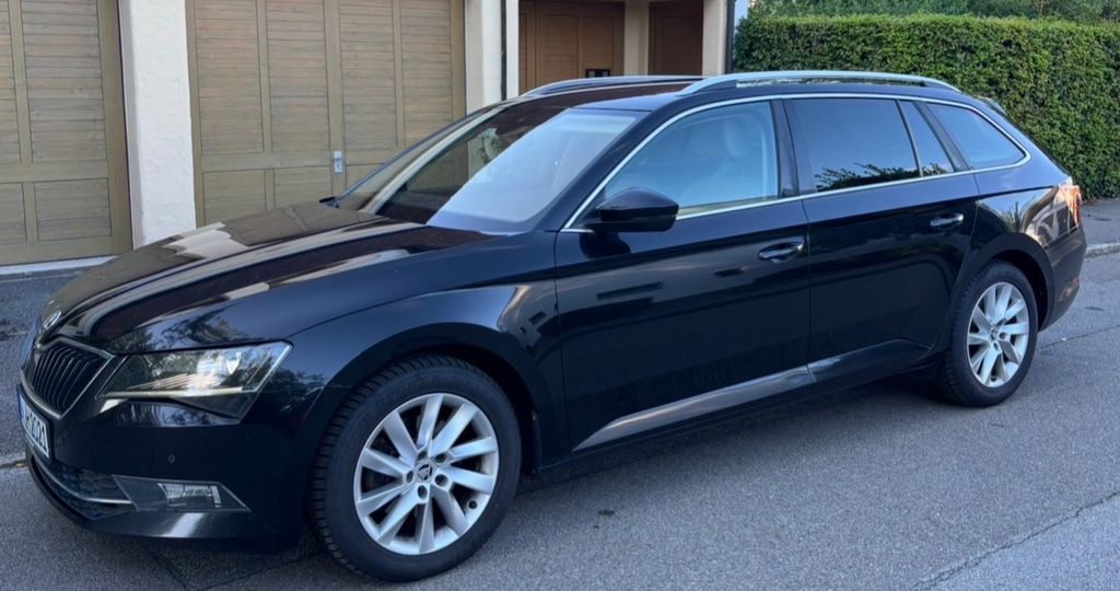 Skoda Superb 221.529 km 11.900 &euro; Ingolstadt 85049