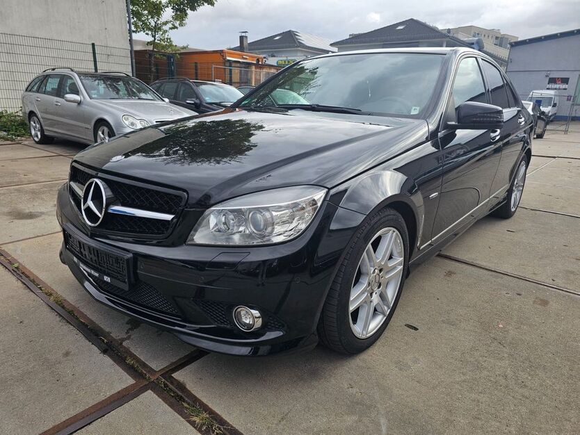 Mercedes-Benz C 250 134.000 km 9.900 € Hattersheim 65795