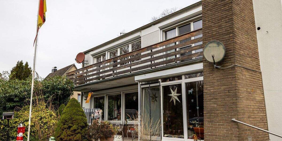 Mehrfamilienhaus, Wohnhaus Delmenhorst Iprump/Varrelgraben - 7 Zimmer, 286 m&sup2;, 333.000&euro; | Angebot:23960321