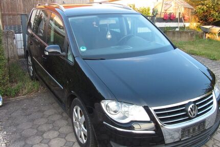 VW Touran 242.900 km 3.150 &euro; Hahnbach 92256