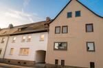 Reihenhaus Cornberg - 9 Zimmer, 240 m&sup2;, 155.000&euro; | Angebot:26879302