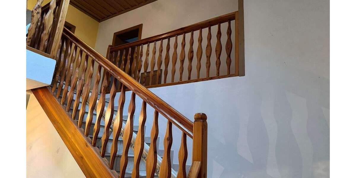 Einfamilienhaus Geiselhöring - 6 Zimmer, 237 m&sup2;, 1.300&euro; | Angebot:25562903