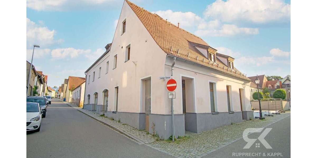 Einfamilienhaus Vohenstrauß - 11 Zimmer, 340 m&sup2;, 394.999&euro; | Angebot:26383165