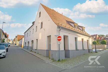 Haus Vohenstrauß - 11 Zimmer, 340 m&sup2;, 394.999&euro; | Angebot:26383165