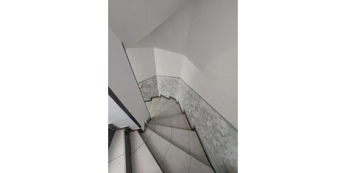 Einfamilienhaus Baesweiler - 8 Zimmer, 143 m&sup2;, 450.000&euro; | Angebot:25871723