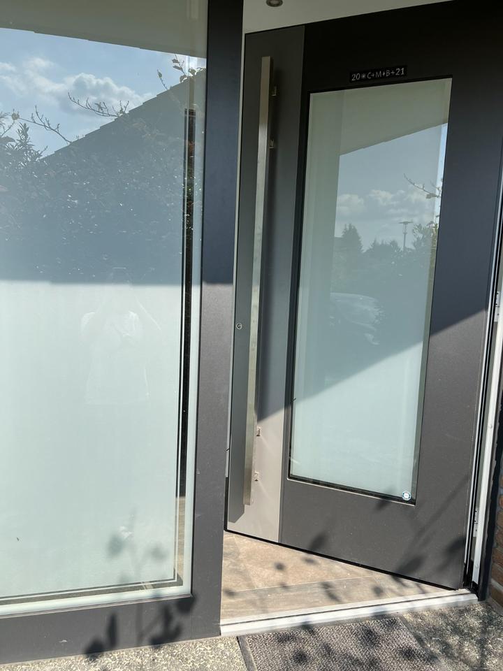 Großzügige, schöne DG-Wohnung in Halle-Hörste, inkl. Einbauküche zimmer