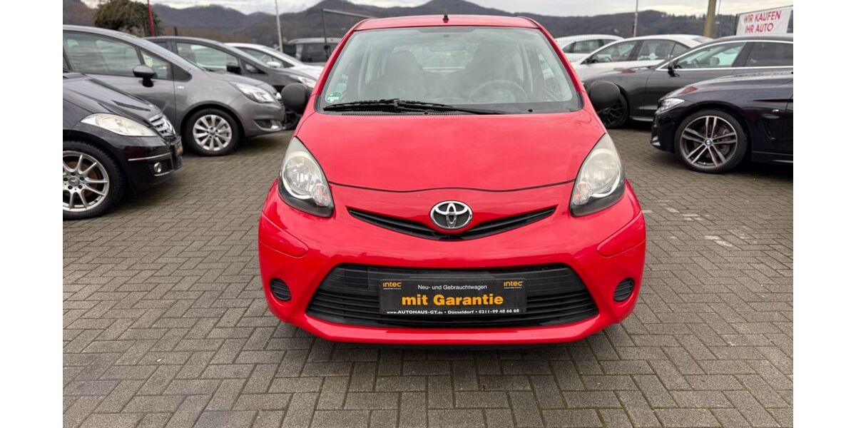 Toyota Aygo (X) 110.000 km 4.999 &euro; Bonn 53179