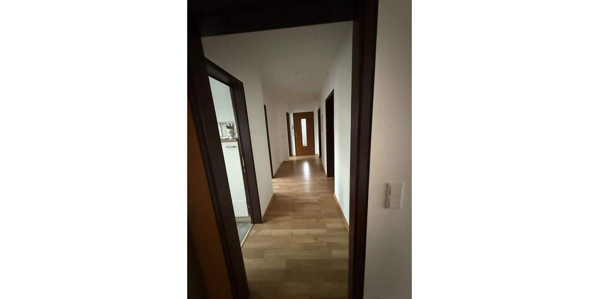 Etagenwohnung Wendelstein - 4 Zimmer, 92 m&sup2;, 1.150&euro; | Angebot:25423568